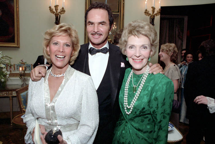 1/10/1984 Nancy Reagan with Dinah Shore and Burt Reynoldsat state dinner for Chinese premier, January 10, 1984