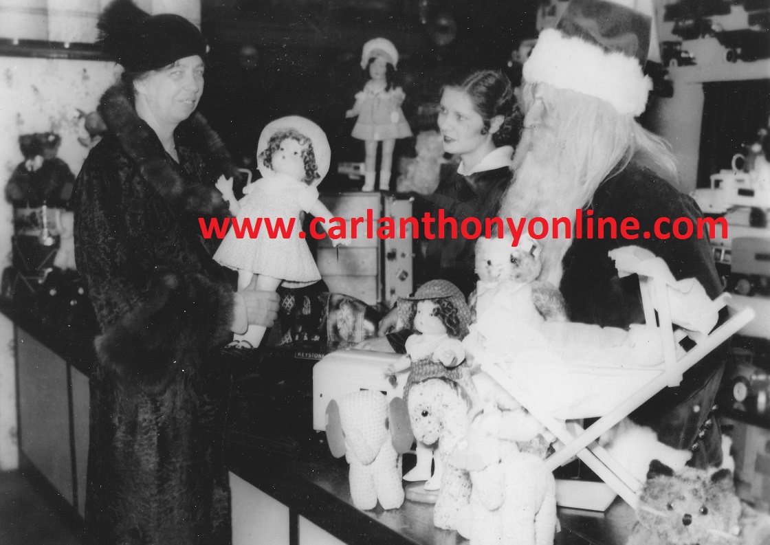 Eleanor Roosevelt out shopping for Christmas toys.