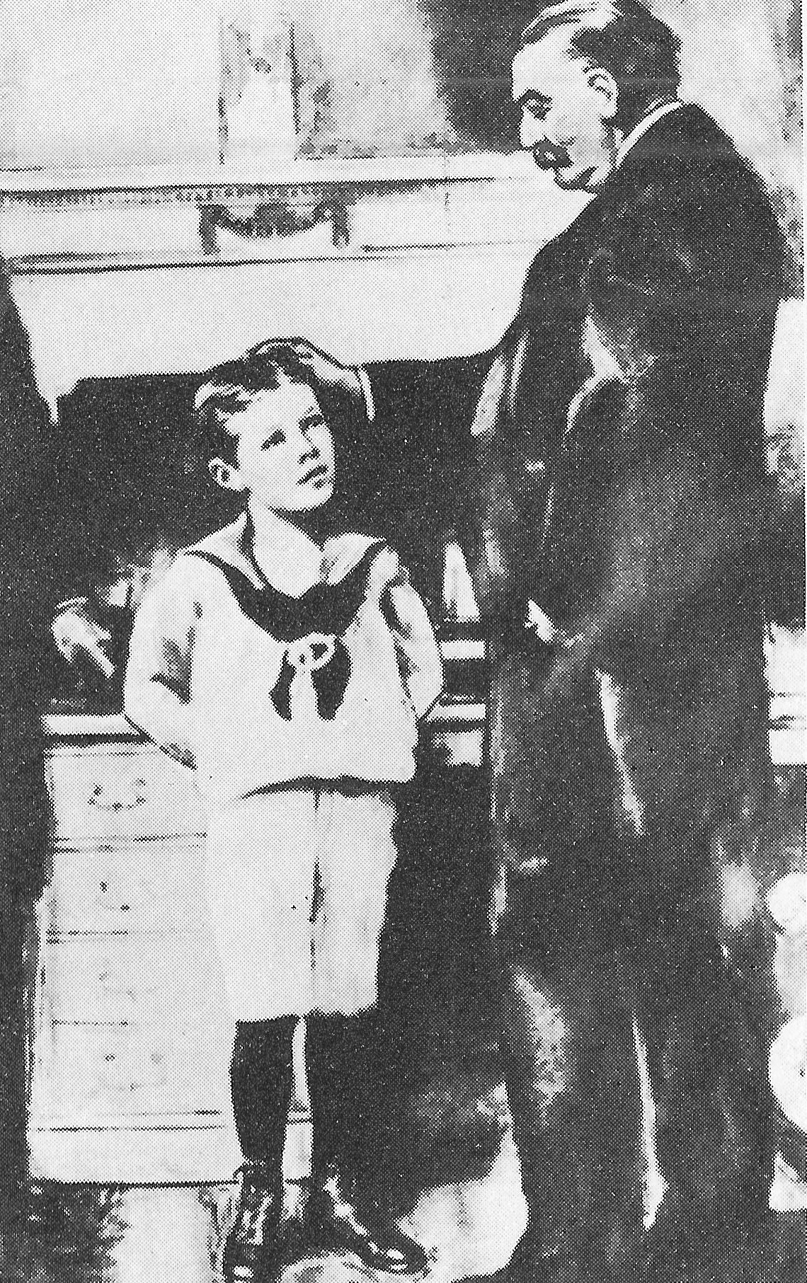FDR as a little boy with President Grover Cleveland.