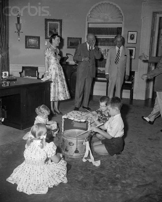 Eisenhower's grandchildren David, Ann ande Susan playing in the Oval Office, 1954