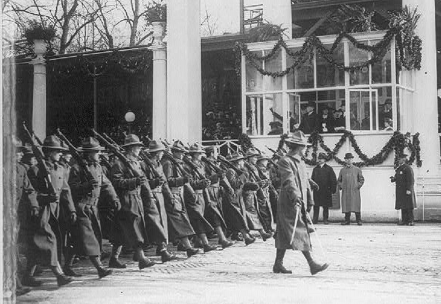The Wilsons and Marshalls review soldies marching in the 1917 Inaugural parade.