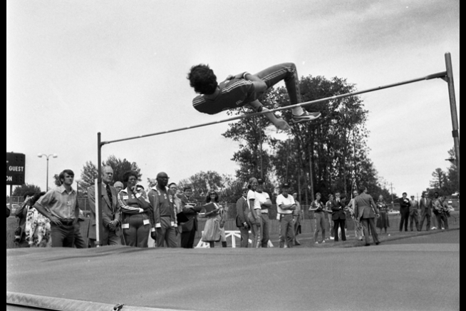 President Ford hosts a pole-vaulting exhibition on the White House lawn.