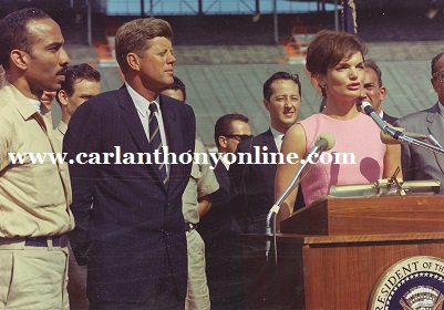 Jackie Kennedy delivering remarks to the Cuban Freddom Fighters, Miami, December 1961. 001