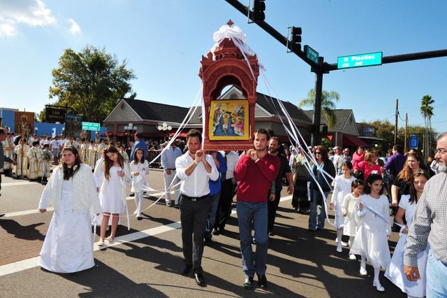 Procession of the icon during he Epiphany holiday. (St. Nicholas Greek Orthodox Church)